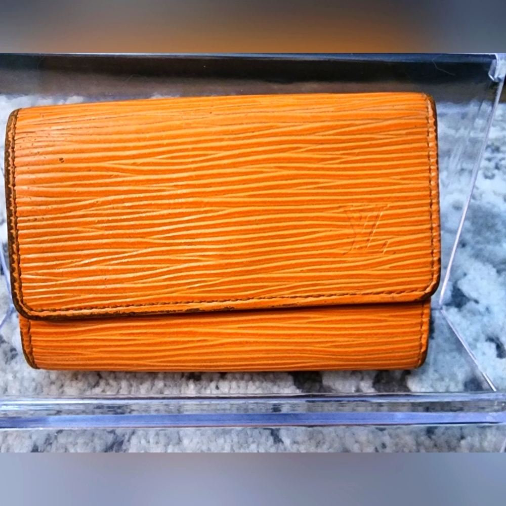 Louis Vuitton Orange Epi 6-key holder